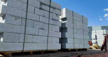 乐山 路沿石装车出货