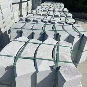 乐山 芝麻灰弧形路沿石