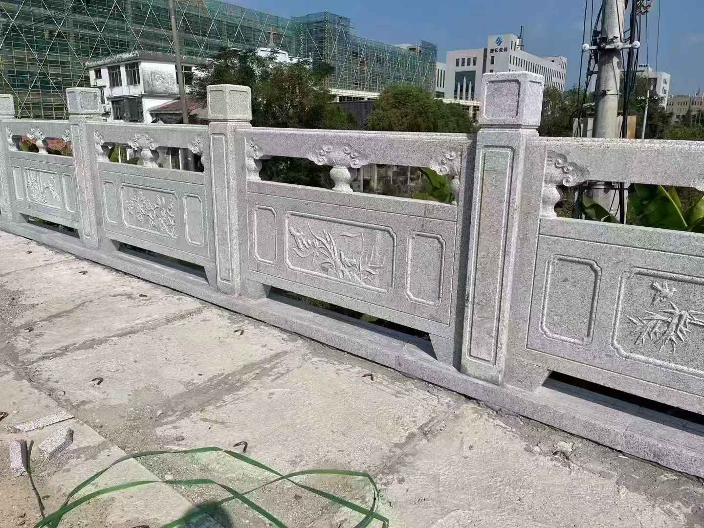 乐山 芝麻白栏杆
