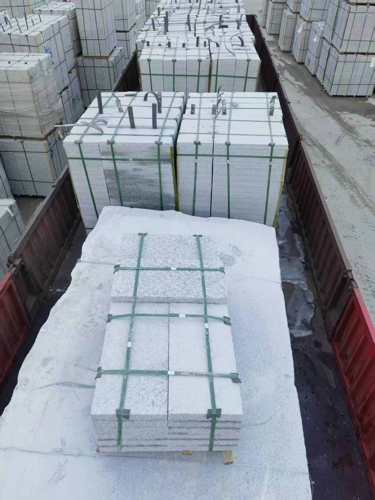 乐山芝麻白300*600成品+板底