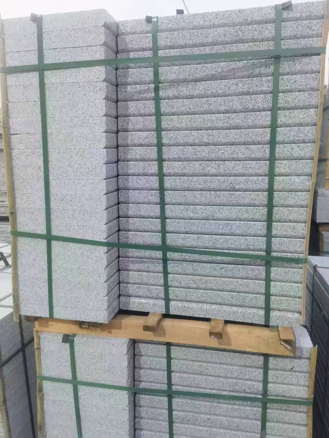 乐山 5公分芝麻白，倒斜角，室外楼梯踏步