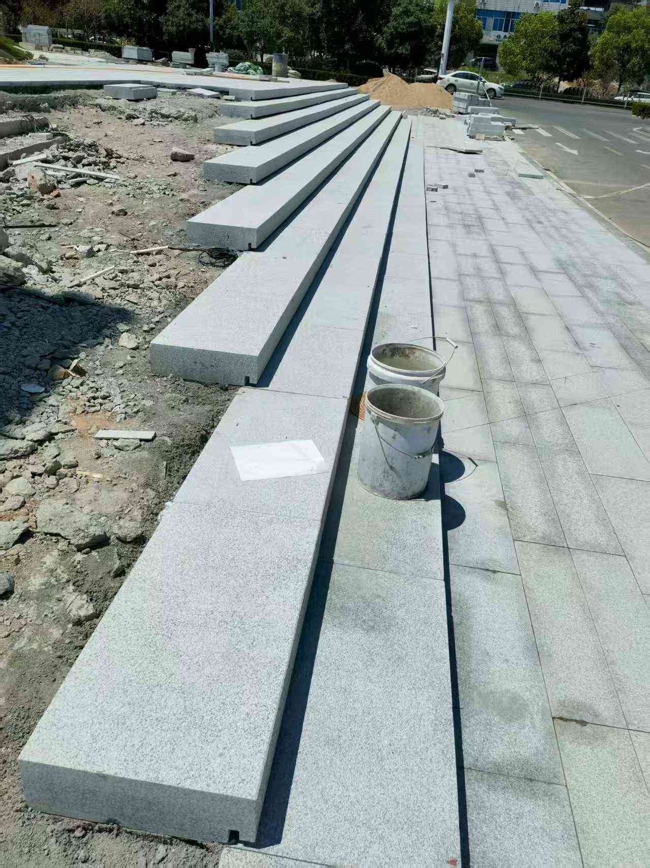 乐山 芝麻白整石台阶，施工现场